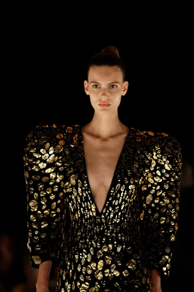 Look 65